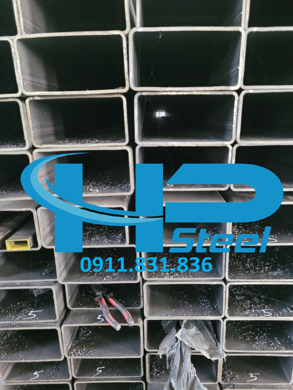 thép hộp chữ nhật 150x300 dày 12 ly