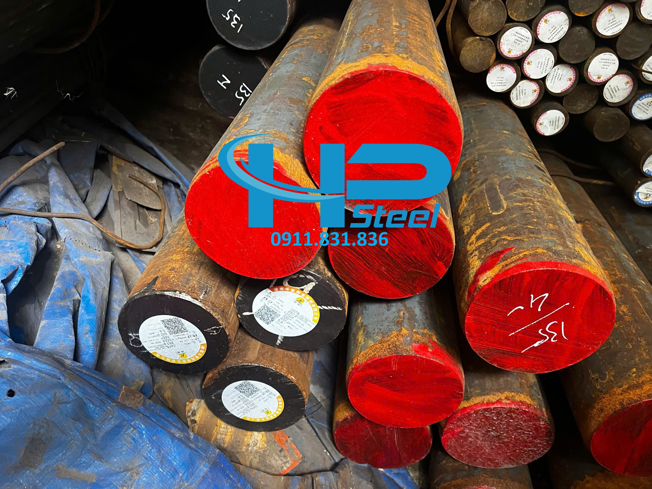 Thép tròn đặc phi 160 mác thép S45C hàng tại kho Hoàng Phương