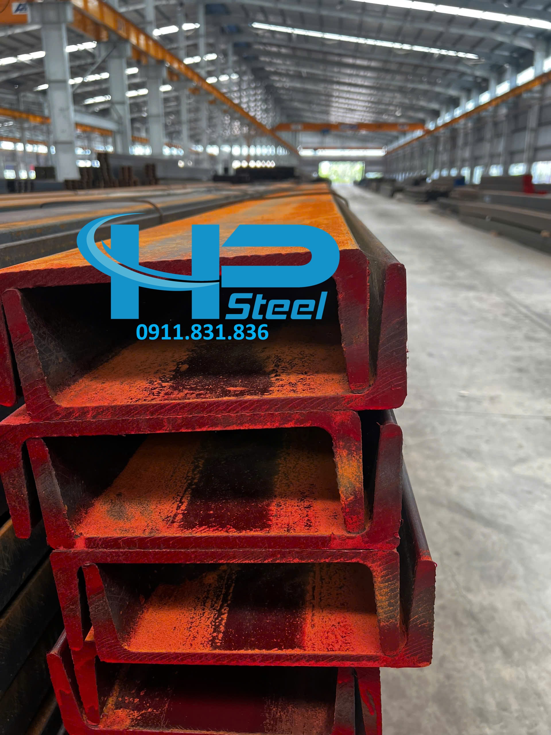 Thép hình U200 hình ảnh tại kho thép Hoàng Phương