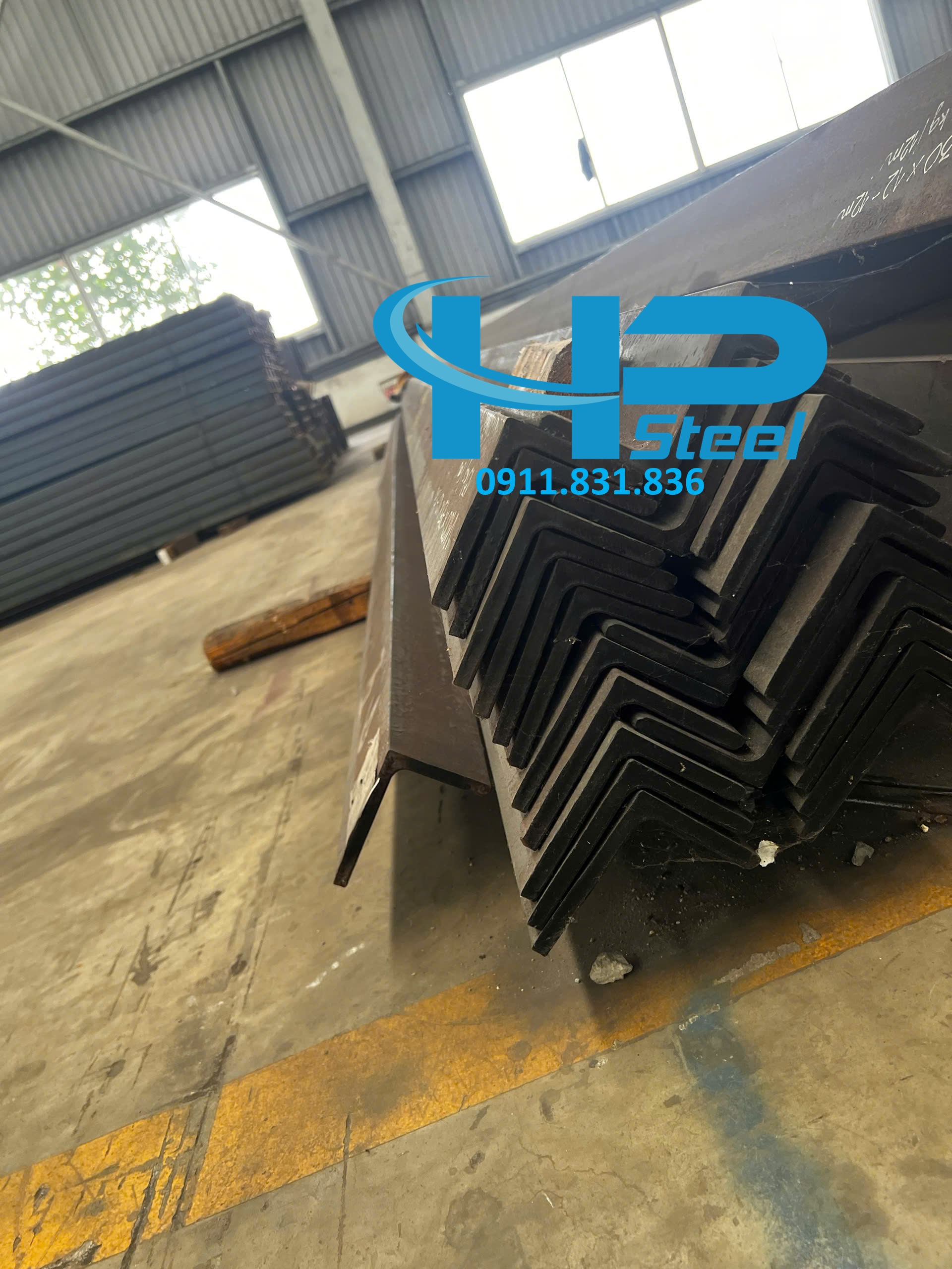 Thép Hình V50 hình ảnh tại kho thép Hoàng Phương
