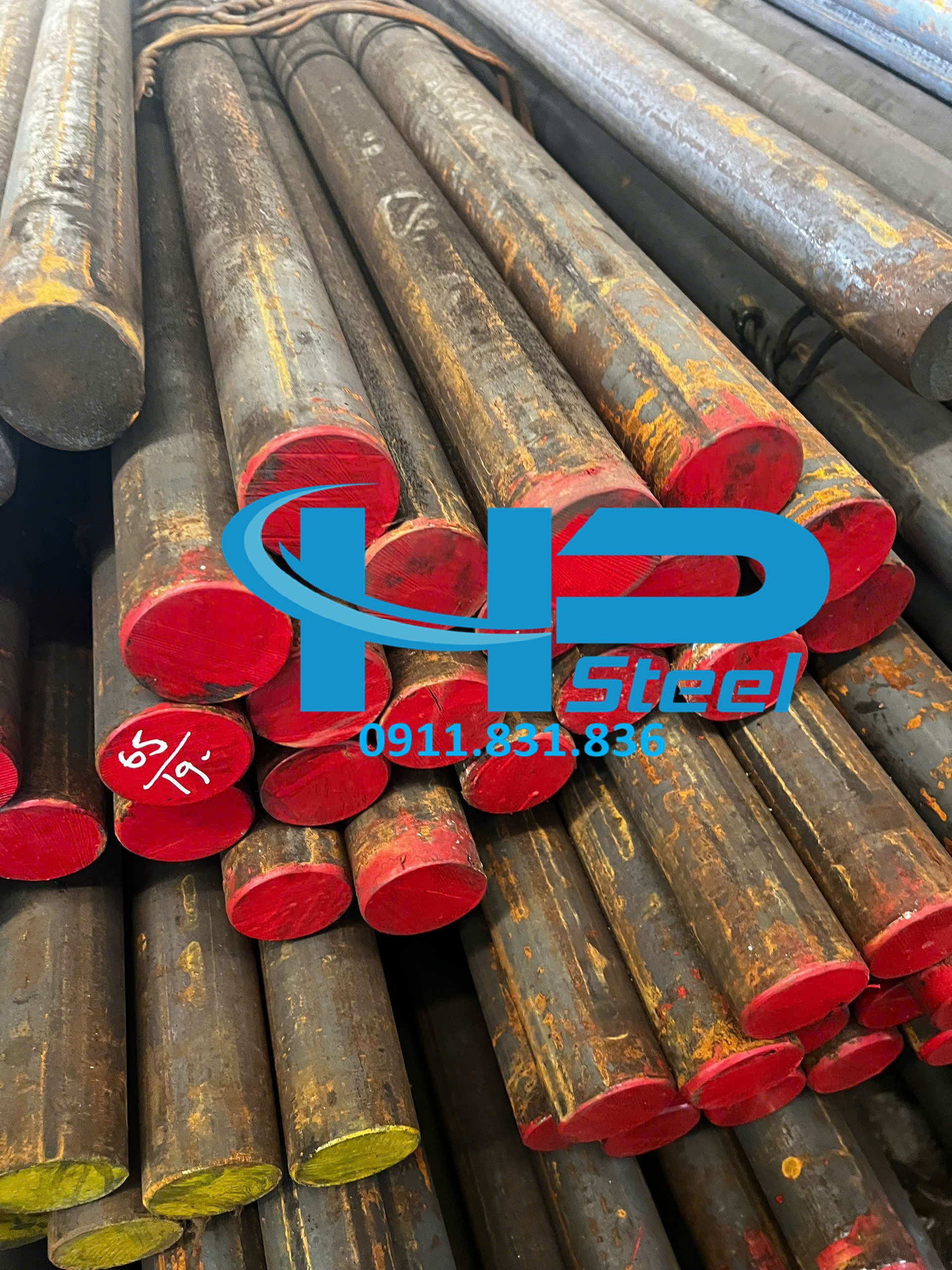 Thép tròn đặc phi 320 hình ảnh tại kho thép Hoàng Phương