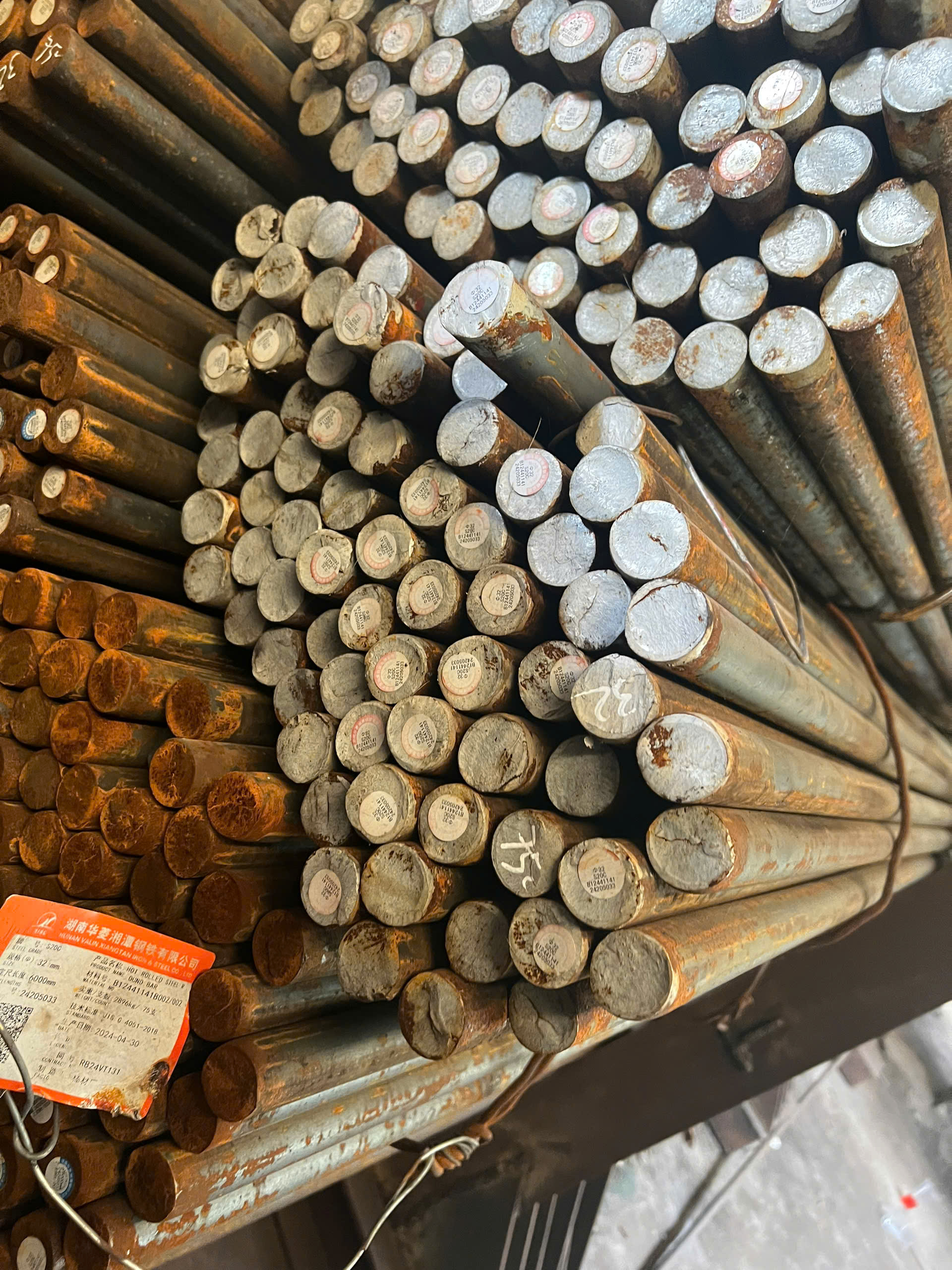 láp đặc phi 480 tại kho thép Hoàng Phương